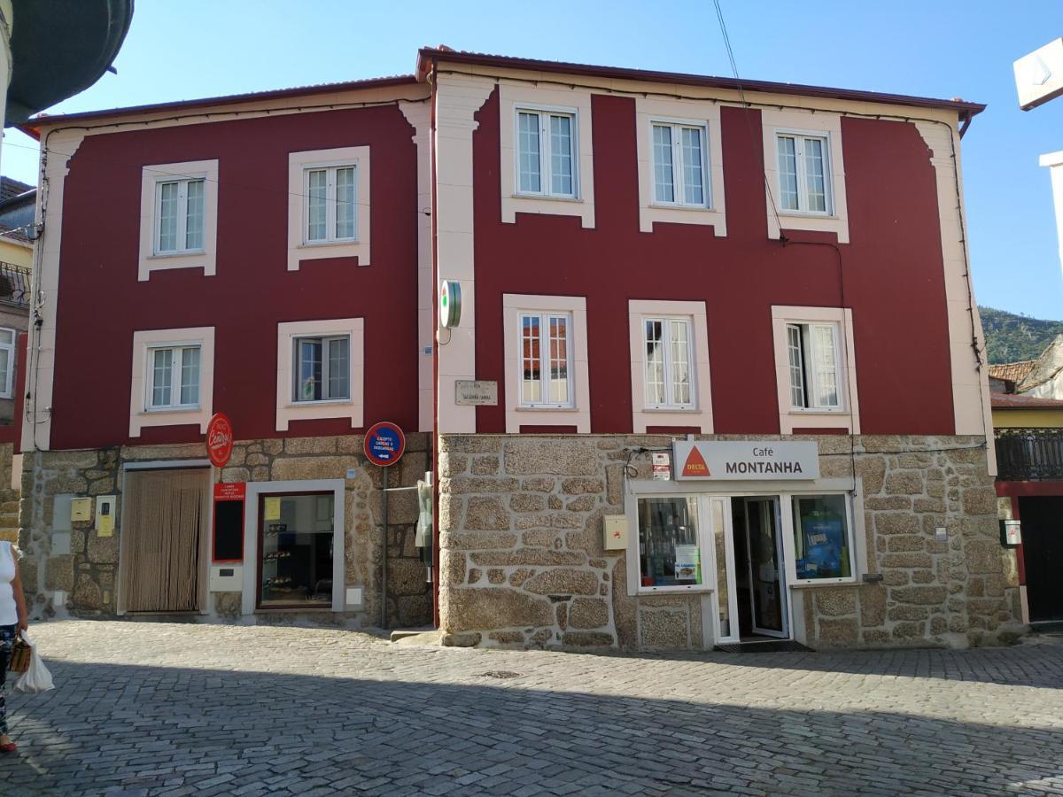 Entresocalcos Hostel Loriga Buitenkant foto