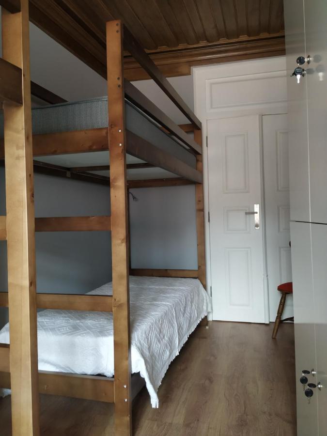Entresocalcos Hostel Loriga Buitenkant foto